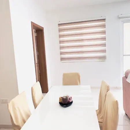 아파트 8 Delphi Court 세인트폴스베이