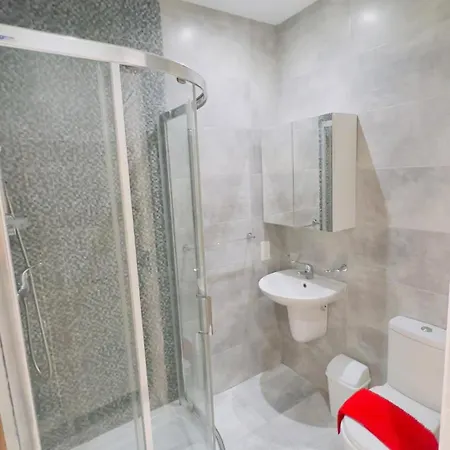 아파트 8 Delphi Court