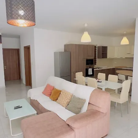 아파트 8 Delphi Court