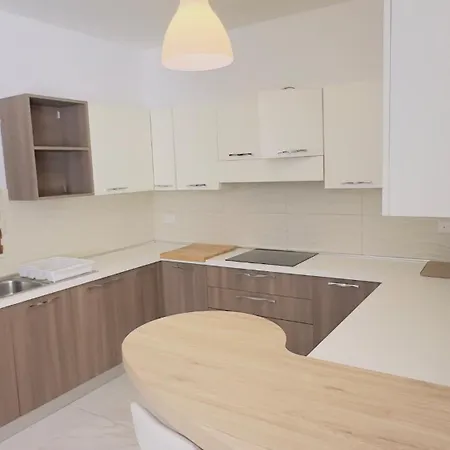 아파트 8 Delphi Court