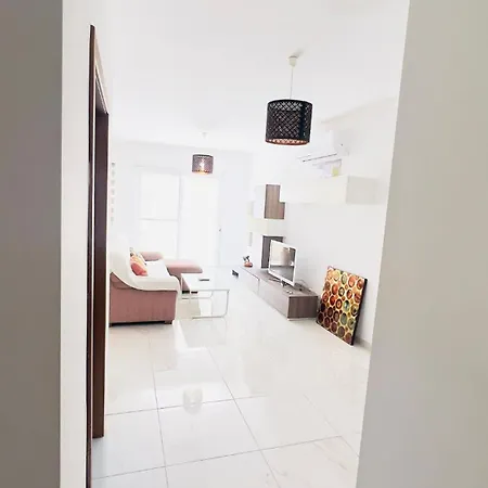 아파트 8 Delphi Court