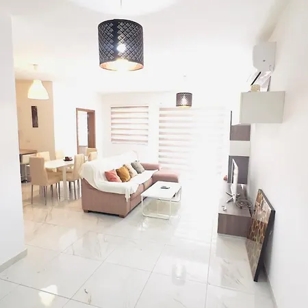 8 Delphi Court * 세인트폴스베이