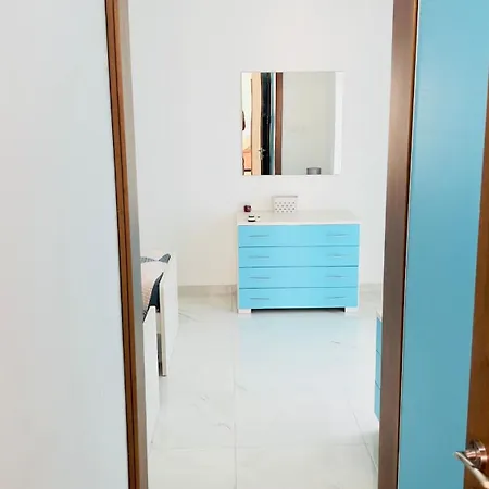 아파트 8 Delphi Court *