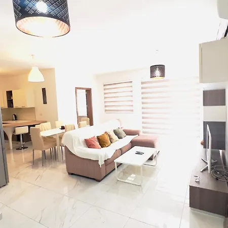 아파트 8 Delphi Court 세인트폴스베이
