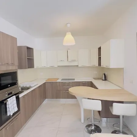 아파트 8 Delphi Court 세인트폴스베이