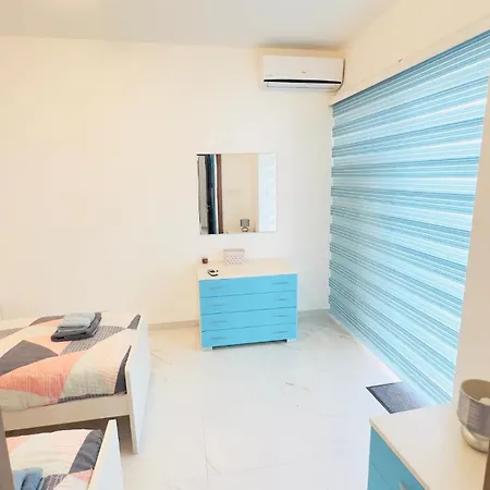8 Delphi Court 아파트 세인트폴스베이