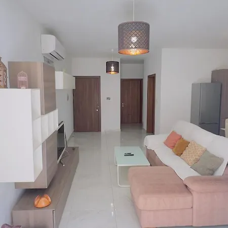 아파트 8 Delphi Court